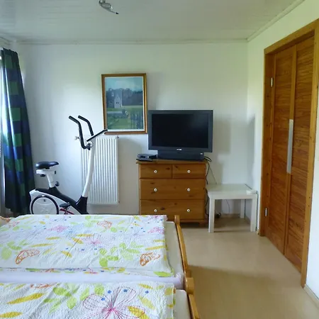 Stoeterau - Ebenerdige Mit Sonnenterrasse * Erfde