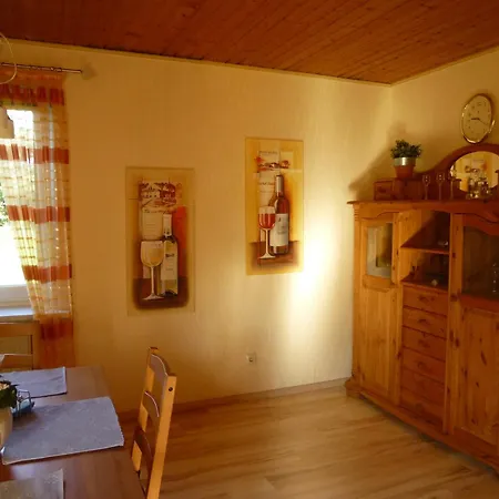 Stoeterau - Ebenerdige Mit Sonnenterrasse Lejlighed Erfde