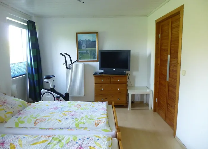 Stoeterau - Ebenerdige Mit Sonnenterrasse * Erfde